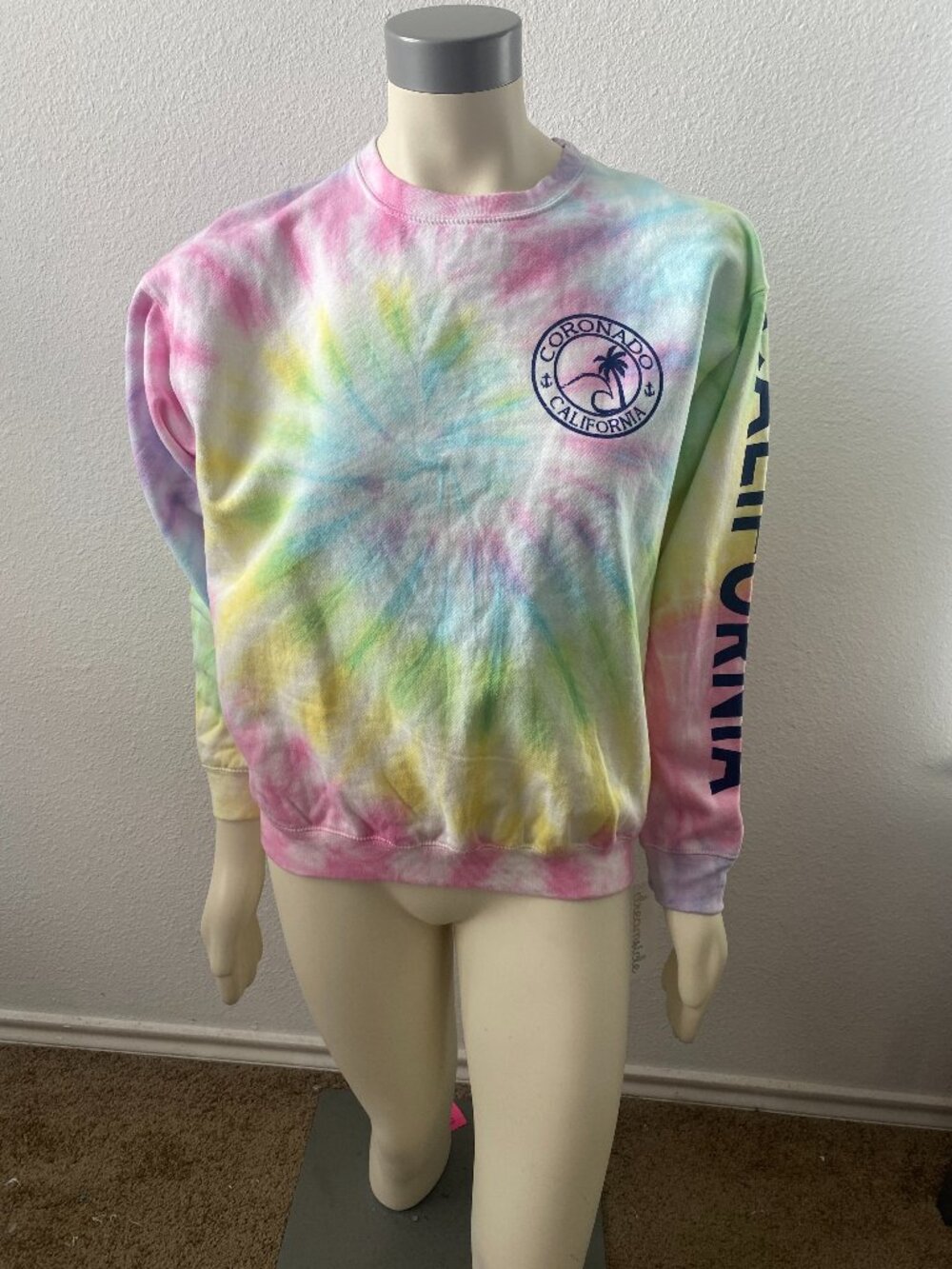 NWT Dreamsicle Women's XLarge Tie-Dye Coronado California Sweatshirt. Athleisure